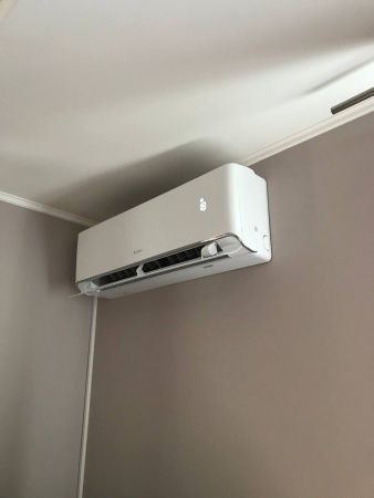 Настенный кондиционер (сплит-система) Gree GWH24AVEXF-K6DNA1A (white)